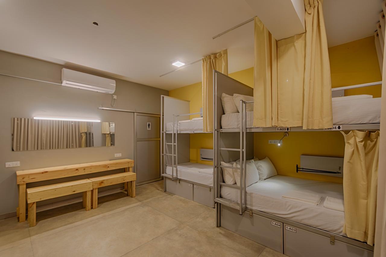 My Little Island Hostel Коломбо Екстер'єр фото