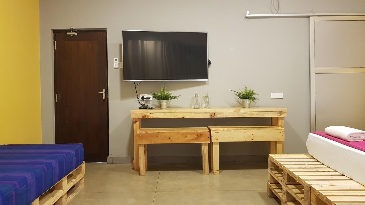 My Little Island Hostel Коломбо Екстер'єр фото